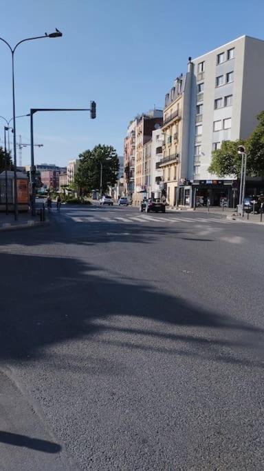 Joli Appart A 10 Minutes De Paris En Metro - Parking Offert Saint-Ouen  Εξωτερικό φωτογραφία